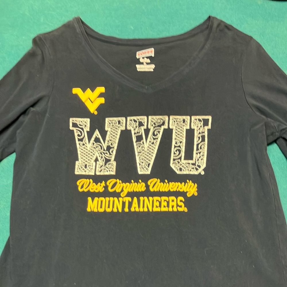 Sz Lg ladies WVU top